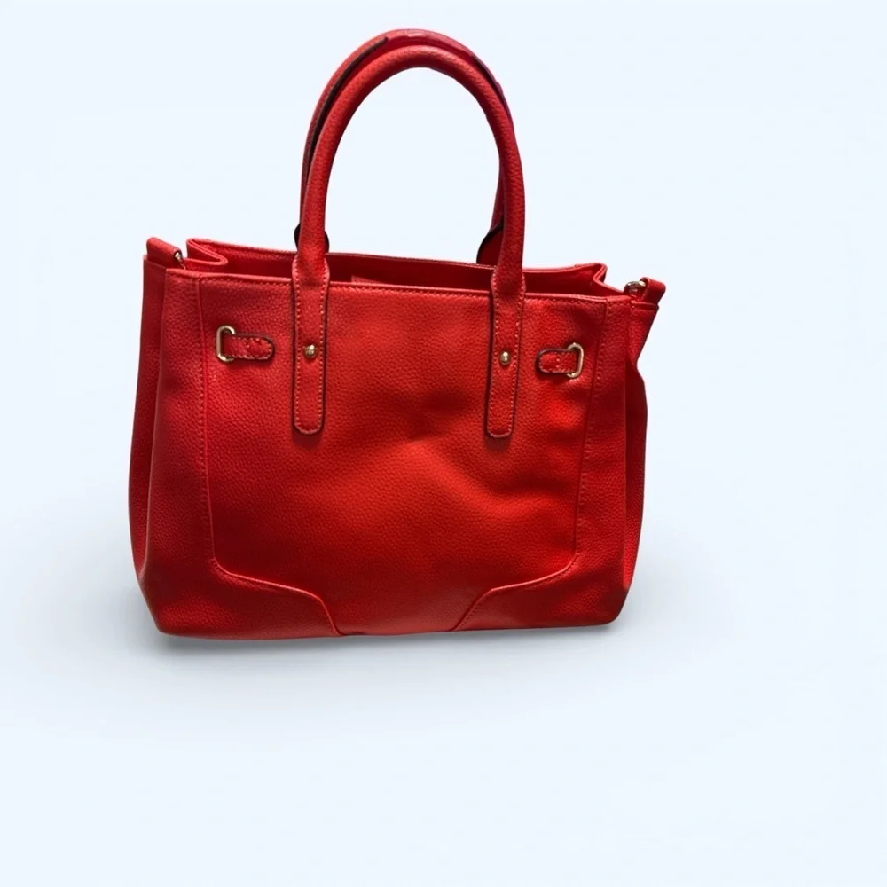 Jones New York Coral Leather Bag| Textured Tote | Gold Hardware |Statement Bag